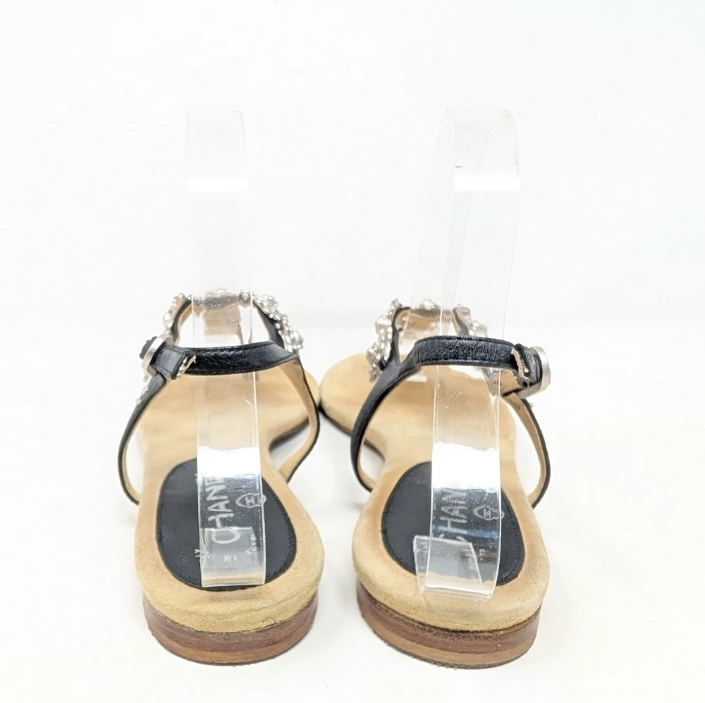 Chanel Camellia CC flat Thong Sandals Black Leather Size 38.5